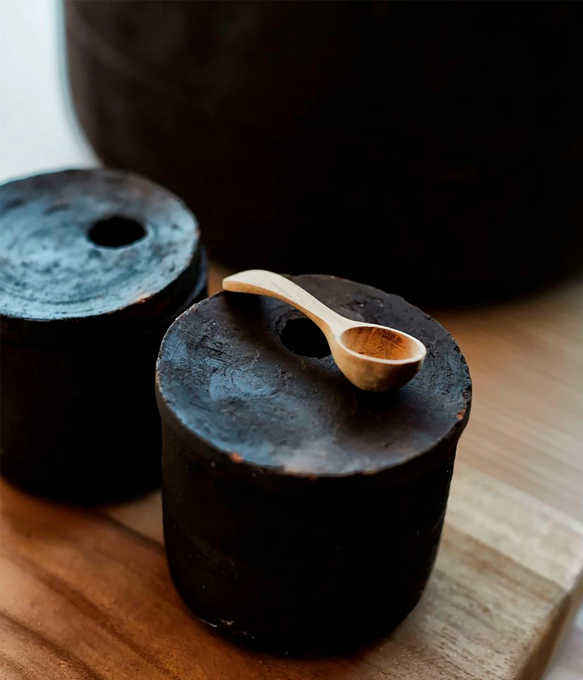 Muubs Salt & Pepper Set Hazel With 2 Olive Wood Spoons Inc 3 Muubs Salt & Pepper Set Hazel With 2 Olive Wood Spoons Inc