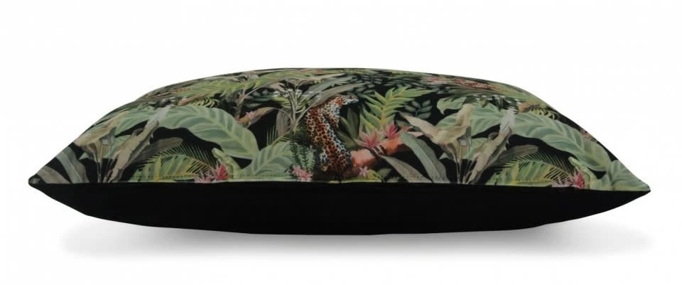 Melting Pot Amsterdam Kussen Delano Velvet Green/Black 60x40cm Incl Binnenkussen 2 Melting Pot Amsterdam Kussen Delano Velvet Green/Black 60x40cm Incl Binnenkussen