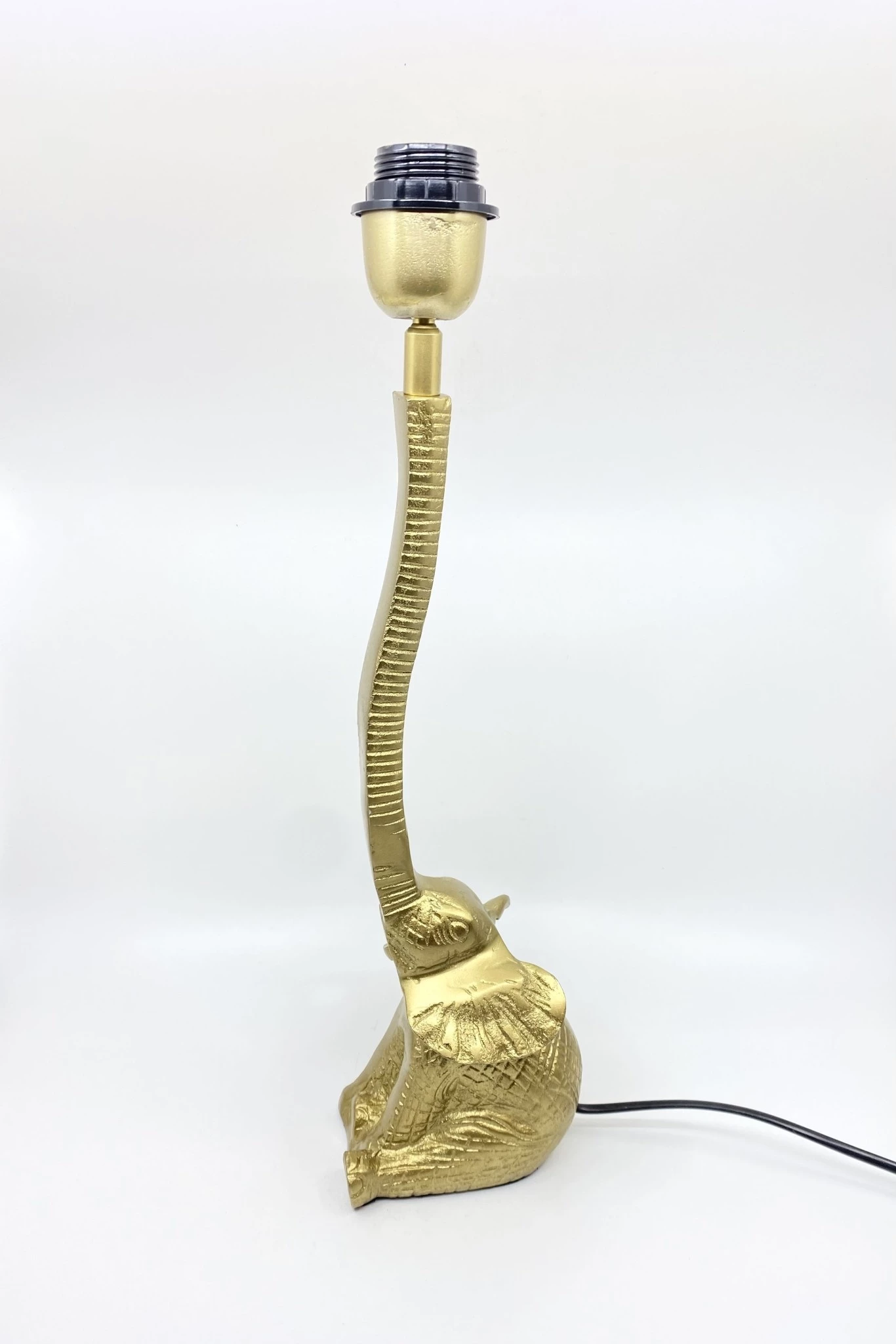 Melting Pot Amsterdam Tafellamp Olifant Alu/Raw Bronze Goudkleur 1 Melting Pot Amsterdam Tafellamp Olifant Alu/Raw Bronze Goudkleur